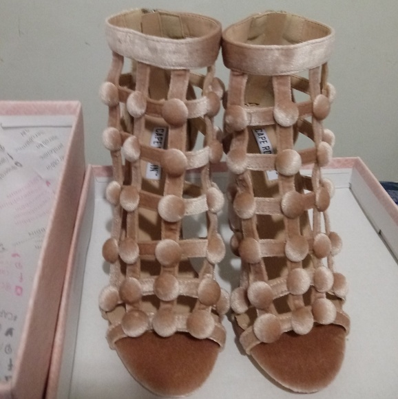 Melissa Velvet Tan Strappy Open Toe Chunky Heels NO BOX - Picture 4 of 4